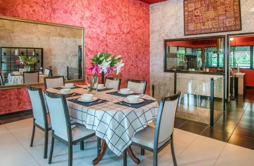Ampang Jaya House | Private Indoor Pool Zoo Villa near Zoo Negara, Ampang KL