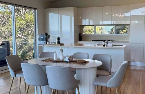 Kiama Heights House | Private Luxury 4BR Retreat Near Kiama & Beaches