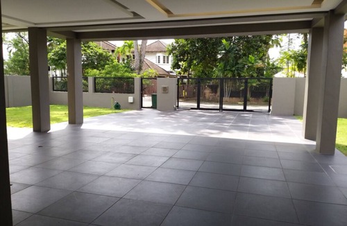 Teluk Cempedak House | Private mansion near the king's palace
