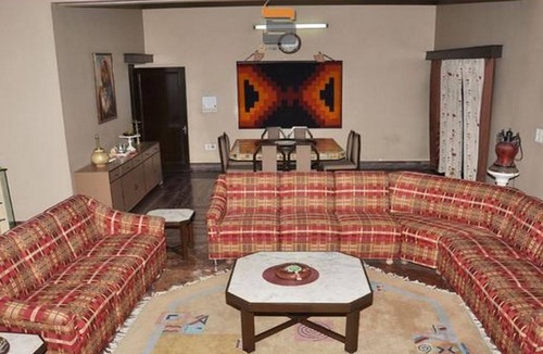 Adarsh Nagar House | Private room near Hathroi Fort