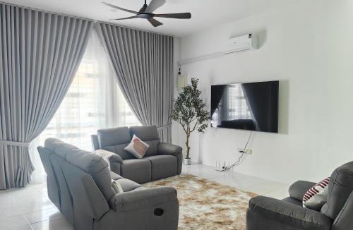 Batu Gajah House | Private Roomstay Shared Home Near KTM Batu Gajah