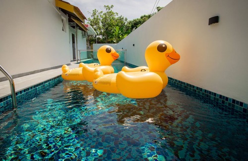 Klebang Kechil Villa | Private swimming pool + BBQ area in Malacca town area [DH Cultural Villa 1]