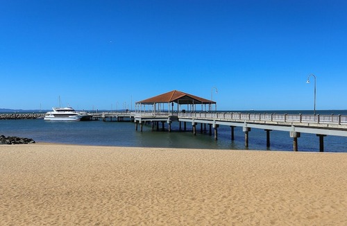 Redcliffe Hotel | Proximity Waterfront Apartments