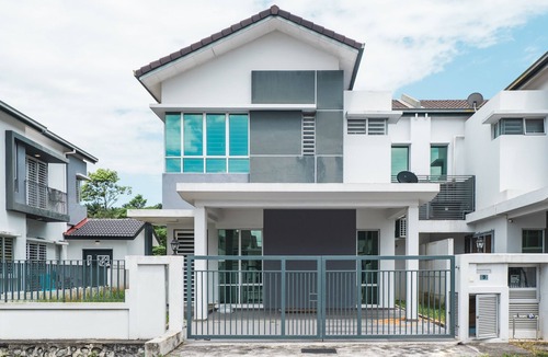 Bandar Puncak Alam House | Puncak Alam Double Storey 10pax Family Free-wifi