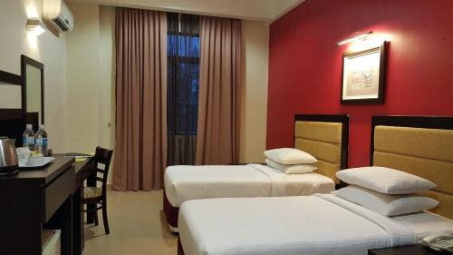 Pengkalan Perigi Hotel | Puteri Bay Hotel