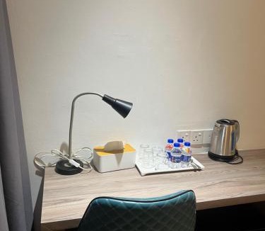 Wakaf Che Yeh Hotel | Putra Hotel at Mydin Tunjong
