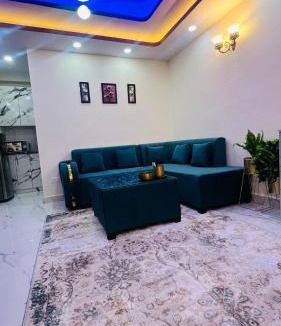Sainik Farm Apartment | Qazi's Urban Bliss - 2BHK Delhi