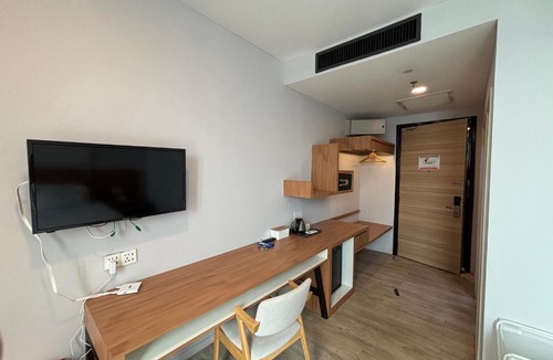 Damansara Perdana Apartment | QQ Empire Damansara hotel room