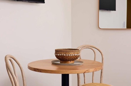 Manly Apartment | Queen Studios at Manly - 3min walk to Corso & Manly Beach