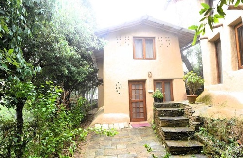 Kaul House | Quiet Place Himalayas Cob House Suite