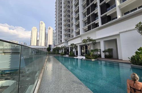 Kuala Lumpur City Centre Hostel | Quill Resort Suites Star House