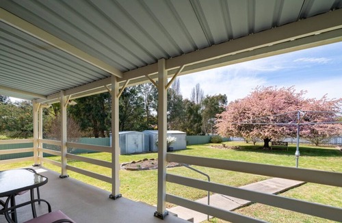 South Bathurst House | 🏁 Racetrack – Charming Family Home Near Mount Panorama