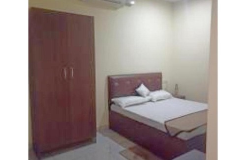 Vrindavan House | Radha Kunj, Vrindavan