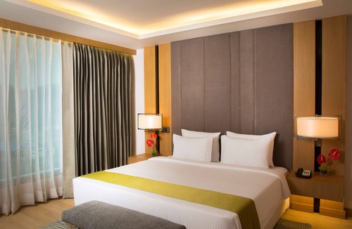 Sualkuchi Hotel | Radisson Blu Hotel Guwahati