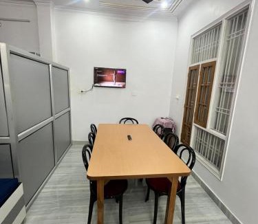 Indira Nagar House | Rahi Homestay B&B