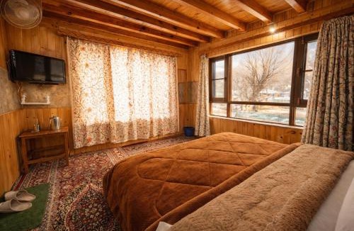 Pahalgam Hotel | Rainbow Palace Pahalgam