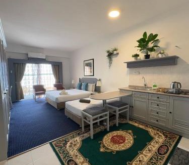 Tanjung Bungah Apartment | Rainbow Paradise Resort by Achlys Collection
