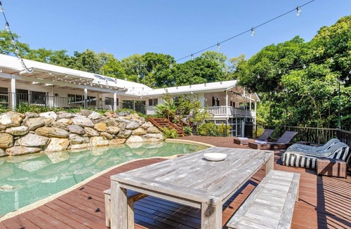 Trinity Beach House | Rainforest meets the Sea! Overlooks Pacific Ocean