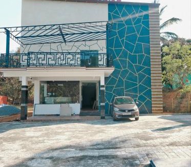 Namakkal Cabin | Raj Bavan Resort