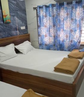 Thousand Lights Apartment | raj paris