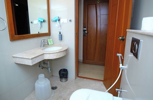 Tirupati Hotel | Raj Park Tirupati