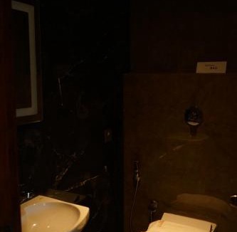 Changanacherry Hotel | raj Regent kurichy