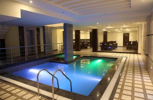 Taj Ganj Hotel | Raj Vilas Agra - Near Taj Mahal