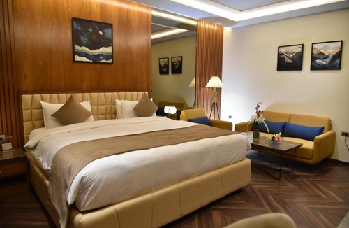 Rajpipla Hotel | Ramada Encore by Wyndham Statue of Unity