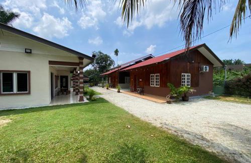 Jasin Apartment | RaRo Homestay