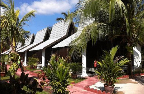 Lubok Buaya Resort | Rasa Senang Villa -Islam Guest Only