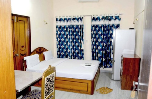 Bhowanipore Hotel | Raviz Inn