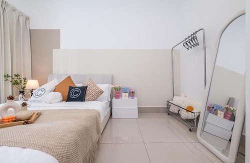 Salak South Apartment | Razak City Residences by The Conts