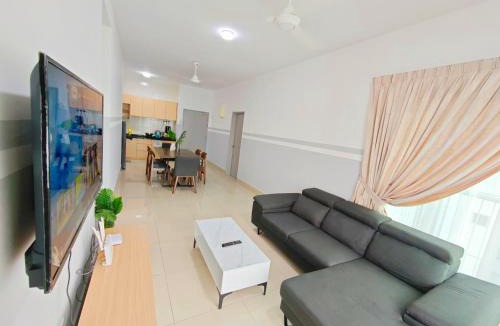 Salak South Apartment | Razak City Residence at Sungai Besi, Kuala Lumpur by Liberty Homes