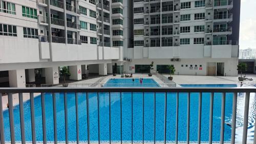 Salak South Apartment | RC Residences Condo Kuala Lumpur 2Room for 2-8pax