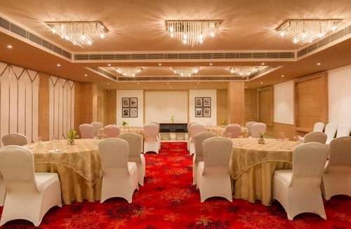 Bullawala Hotel | Red Fox by Lemon Tree Hotels, Dehradun