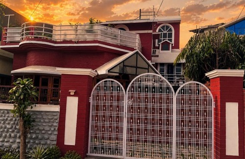 Dehradun Villa | Red Manor