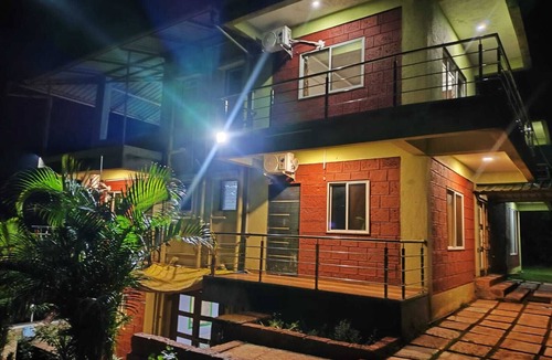 Medha Hotel | Red Soil Strawberry Farm villa