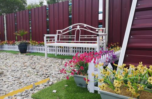 Kerteh Hotel | Red Triangle Cottage Roomstay Kerteh Paka