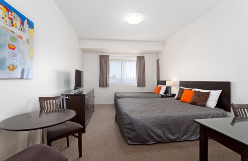 Redcliffe Hotel | Redcliffe Motor Inn