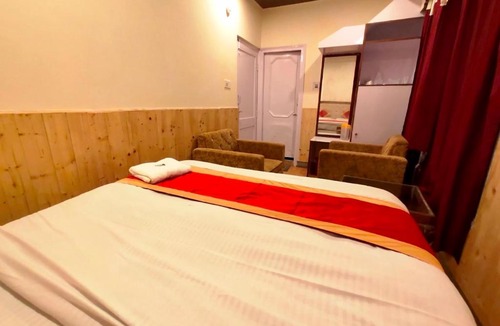 Shimla Hotel | Regency Shooryaa Near The Mall Shimla