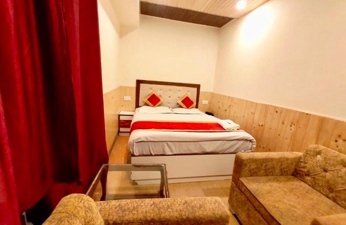 Shimla Hotel | Regency Shooryaa Near The Mall Shimla