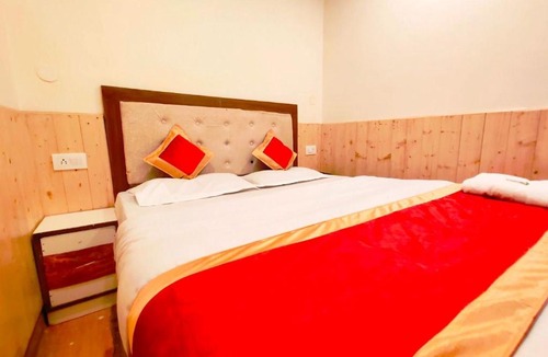 Shimla Hotel | Regency Shooryaa Near The Mall Shimla