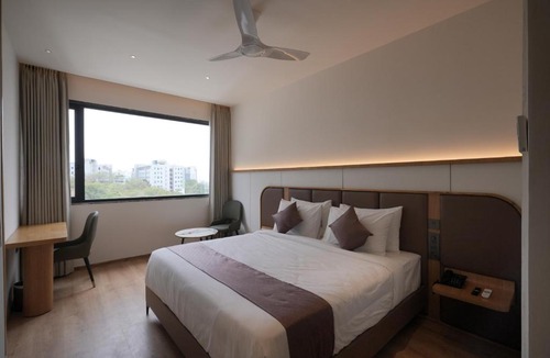 HITEC City Hotel | Regenta Place Hitech City, Hyderabad , A Royal Orchid Hotels Brand