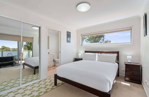 Franklin Apartment | Relaxed 2BR, 2BTH Apartment with Balcony & Parking