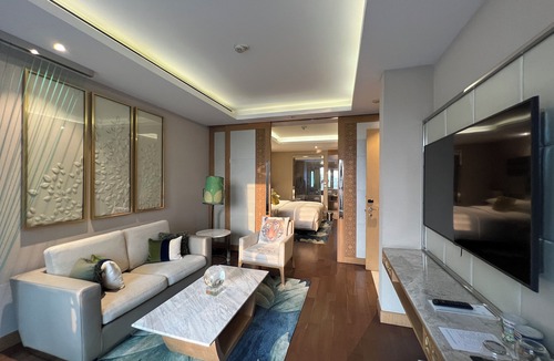 Gulshan Hotel | Renaissance Dhaka Gulshan Hotel