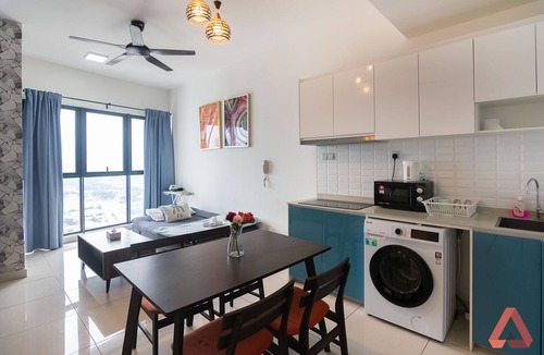 Pudu Apartment | Residensi Continew 5 min walk MRT Train, TRX KL City Centre view Apartment