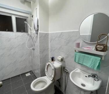 Kampung Rawa Apartment | Resort-Like & Vibrant 3 Bedrooms (6 Pax)