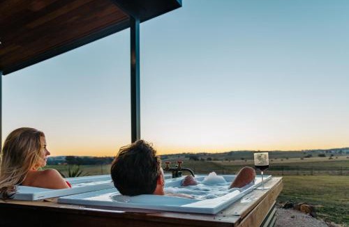 Eglinton Apartment | Rest at BoxGrove