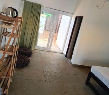 Arambol House | REWOGA Resort - Rooms with Open-Air Shower