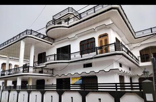 Lalitpur Bed & Breakfast | RG Guest house